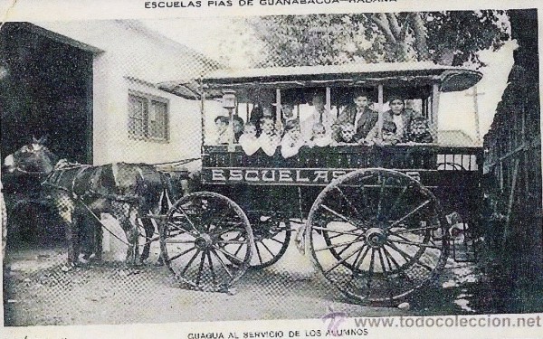 Guagua escolar Escuelas Pías