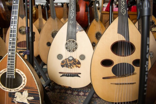 Multiple Greek Lutes